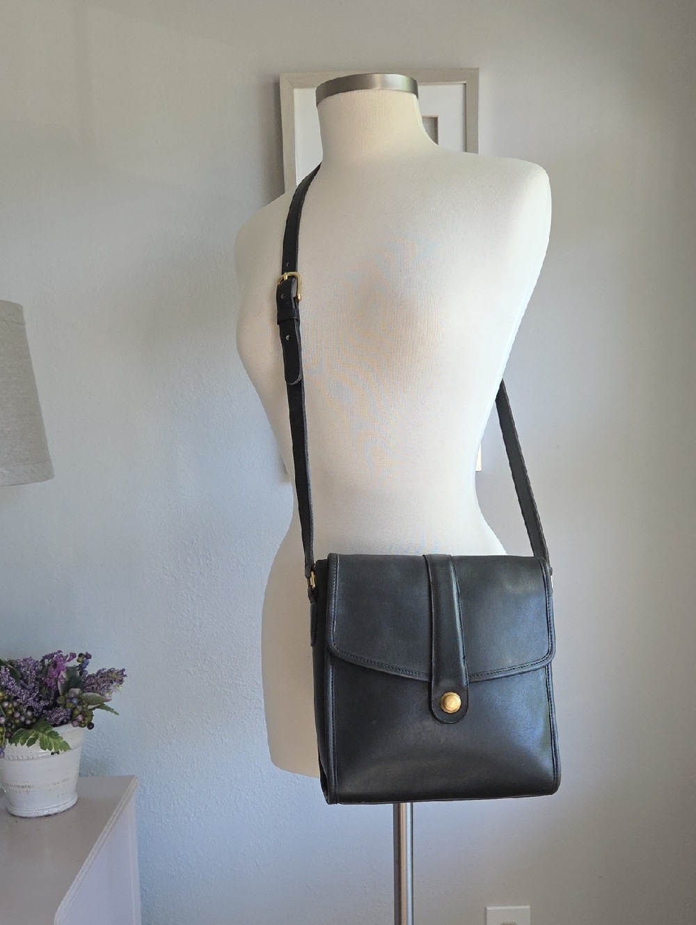 COACH Black Scout Vintage Leather Crossbody Bag 1980s - Picture 3 of 16